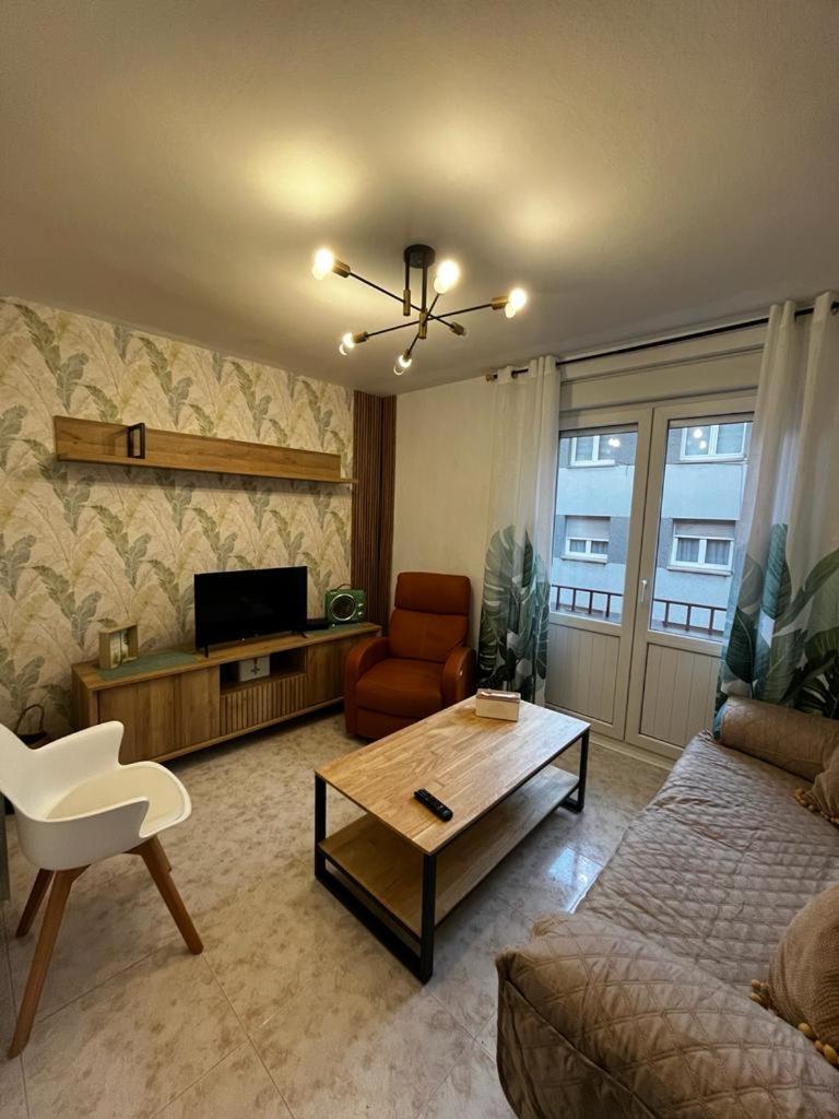 Precioso Piso Totalmente Reformado. Lägenhet Gijón Exteriör bild